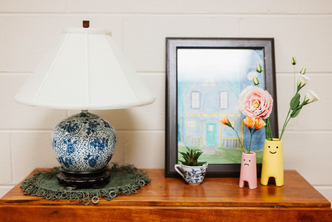 Interior decor in a calm setting representing hope and clarity